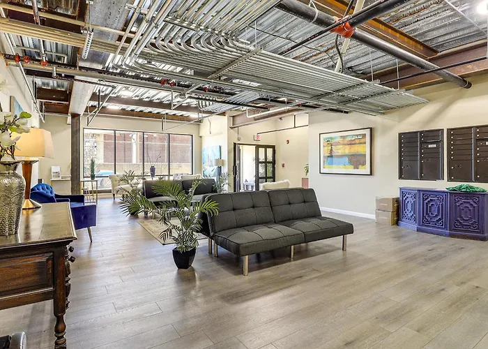 Explore The City! Walkable Lawrenceville * Pittsburgh